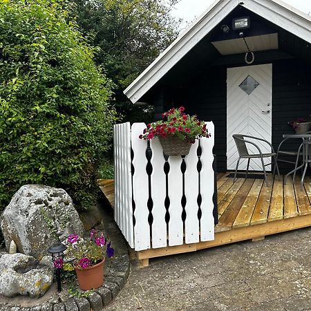 Idestrup Stunning Romantic Cabin Close To Baltic See מראה חיצוני תמונה