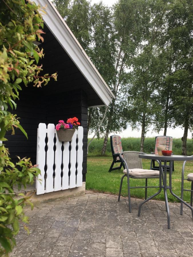 Idestrup Stunning Romantic Cabin Close To Baltic See מראה חיצוני תמונה
