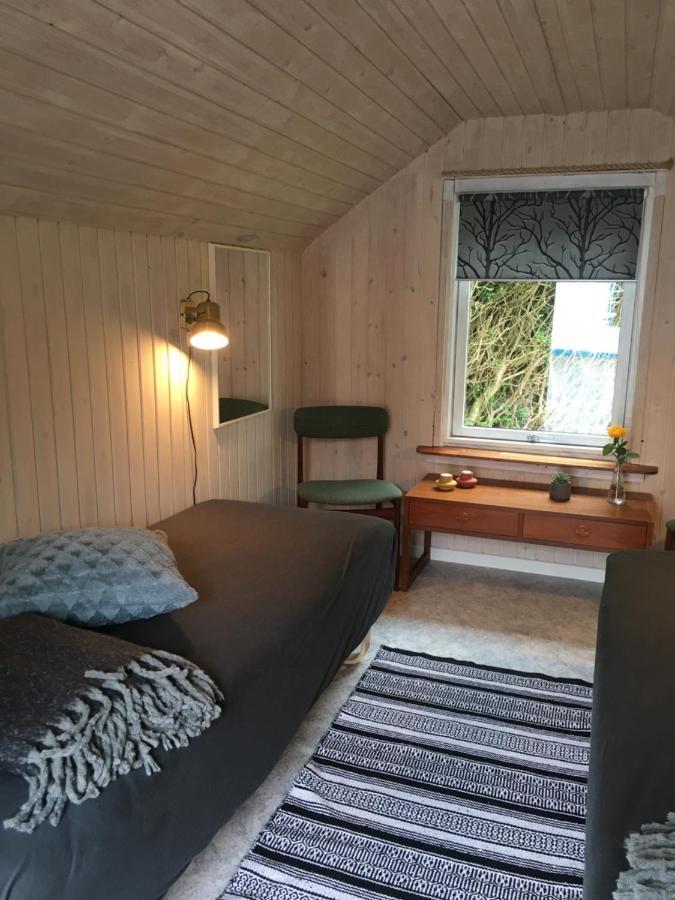Idestrup Stunning Romantic Cabin Close To Baltic See מראה חיצוני תמונה